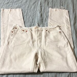 Levi's Cream High-Rise Raw-Hem Ankle Jeans